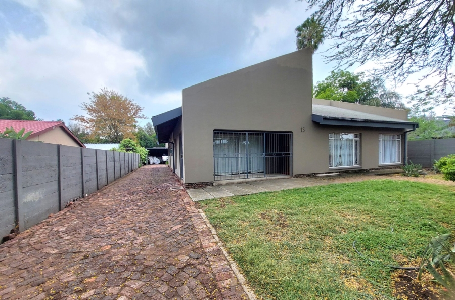 5 Bedroom Property for Sale in Brits North West